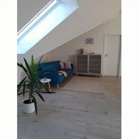 Time Out Modern Retreat *