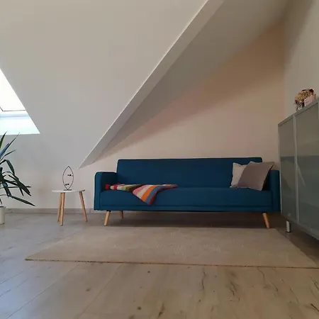 Time Out Modern Retreat * Kargow
